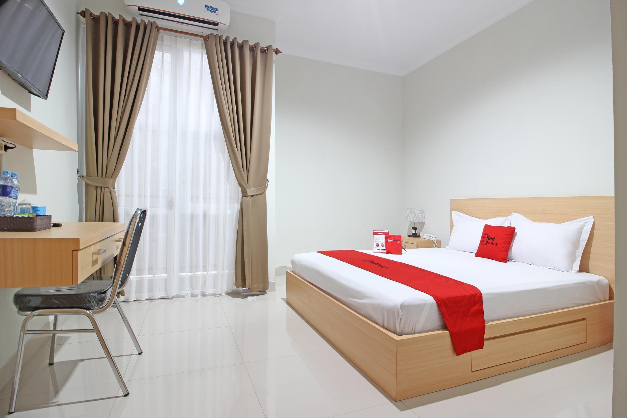 Reddoorz Near Amikom Yogyakarta Salakan Luaran gambar
